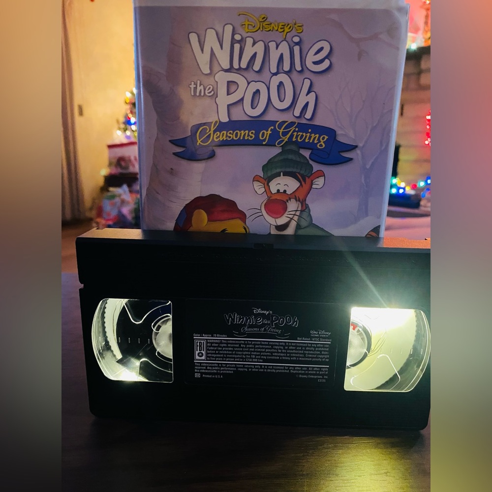 VHS Disney Winnie the Pooh Night Light